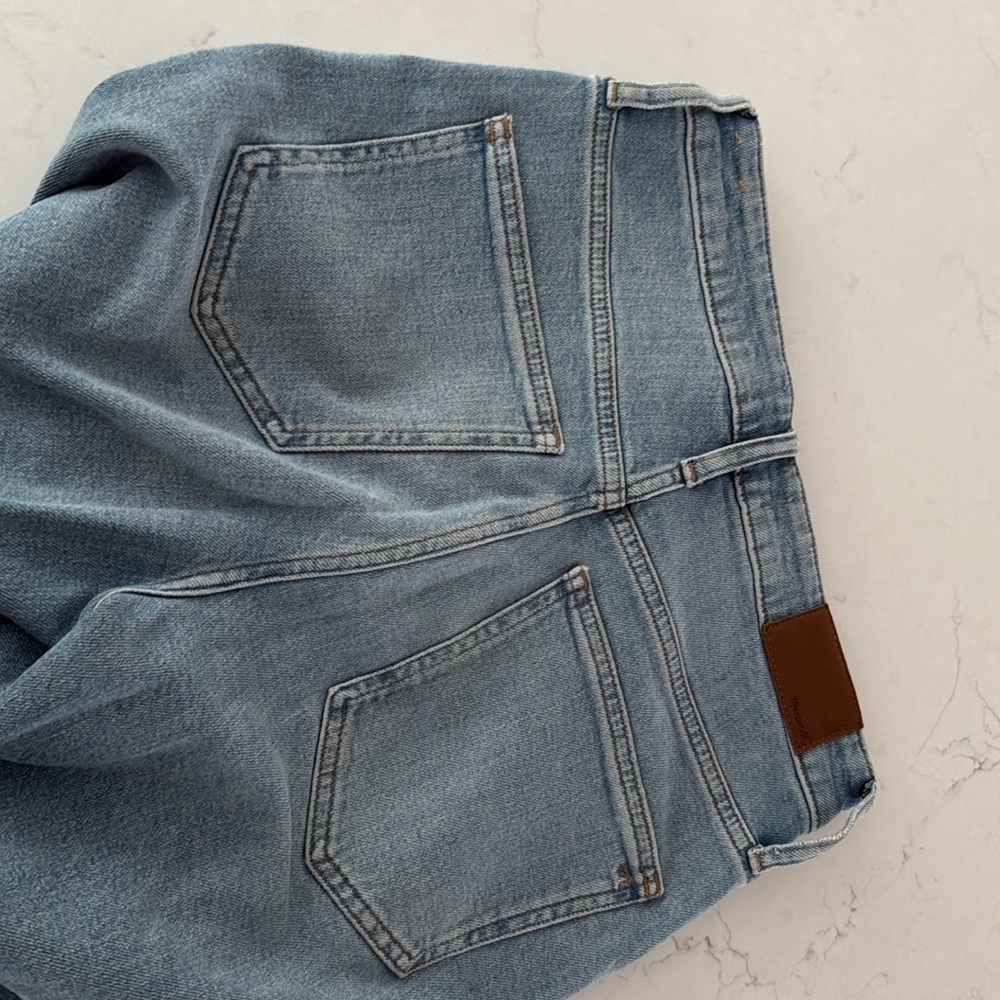 The Tall Curvy Perfect Vintage Jean in Coffey Wash: Worn-In Edition - Picture 5 of 6